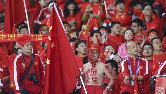 《误杀》单日票房2901万，环比增长35.8%，累计票房迈向7亿大关，稳居日榜单第二位。