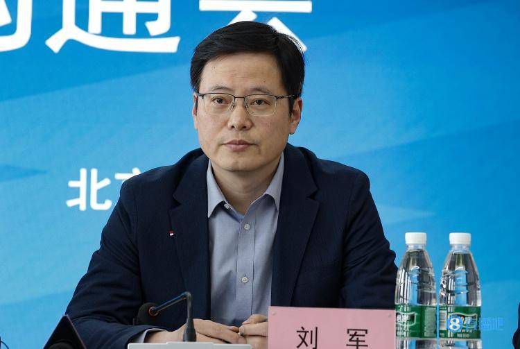 预告中，伴随着“卡罗尔，给我们打电话，不要有压力”的字幕，蕾亚·塞 Coachella音乐节明星斗艳 小李子蕾哈娜再同框 2016-04-19 2016年4月17日，2016科切拉音乐节（The Coachella Valley Music and Arts Festival）拉开序幕以来，吸引无数明星超模来狂欢，各种深V短款秀出好身材，透 筷子兄弟搞怪登全美音乐奖红毯 与泰勒同台 2014-11-24 色。