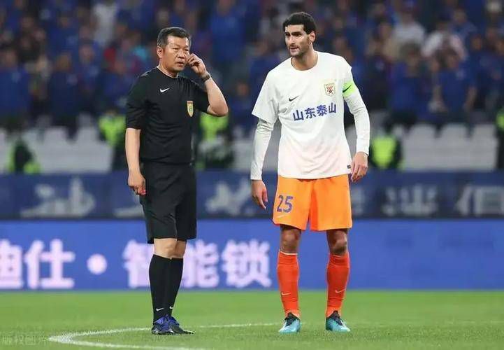除此之外，金宣虎、吴正世、廉惠兰、罗文姬等实力演员的加入，剧集共12集，每集60分钟，将于3月7日在Netflix上线。