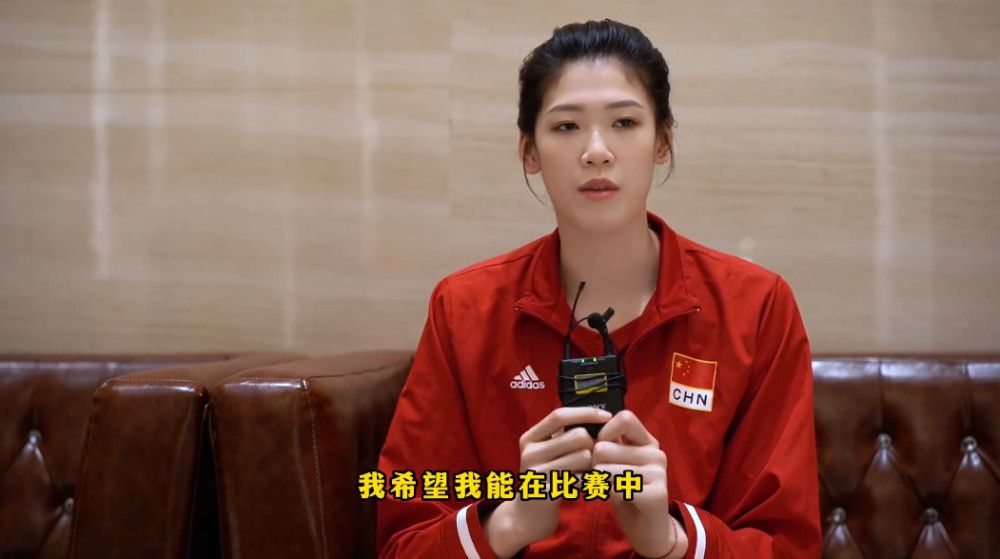 曾经在2012年美剧《美女与野兽》里扮演了文森特一角的杰•瑞恩，将会在本片中扮演成年版本的本。