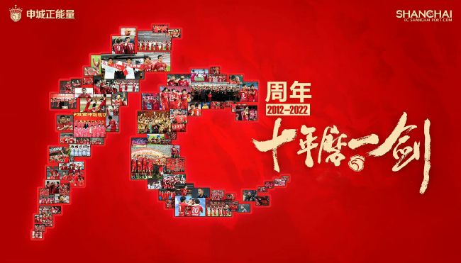 当地时间2月27日，中国女星秦岚受邀出席Nina Ricci大秀。