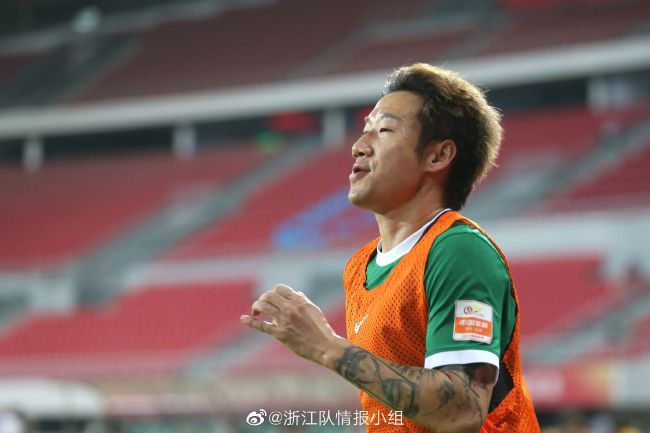 《我和我的家乡》稳居榜首，单日票房5578万，累计票房达24.57亿。