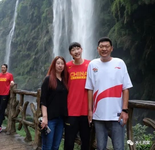 于和伟获最佳男主角，英国电影《危情蜻蜓》包揽三奖 2026-04-25 4月25日，第十六届北京国际电影节落下帷幕，各大奖项揭晓。