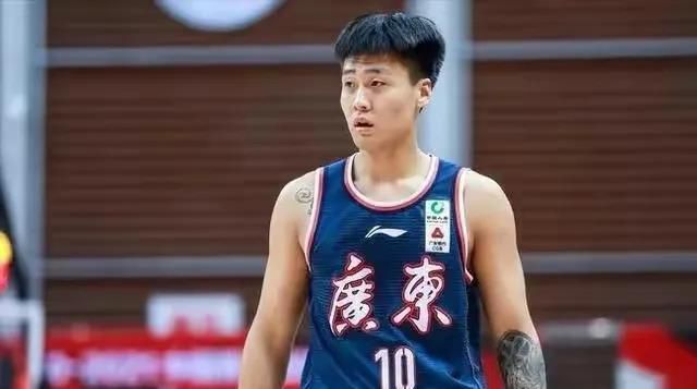 《硅谷》男星米德蒂奇加盟《哥斯拉:怪兽之王》 2017-06-01 据外媒报道，《硅谷》男星托马斯·米德蒂奇加盟《哥斯拉：怪兽之王》，该片目前的主演阵容已经十分抢眼：米莉·鲍比·布朗、凯尔·钱德勒、萨莉·霍金斯、维拉·法米加等一众明星都将在片中亮相。