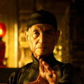 11月票房达18.72亿，《长津湖》在本月打破由《战狼2》保持的票房纪录，摘得中国影史票房冠军。