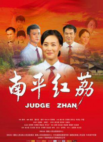 现场不仅有独自前来的美女帅哥网友，还有幸运的情侣档，一起结伴来到影城，共同享受甜蜜观影。