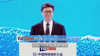 他也收获了来自金球奖音乐、喜剧片最佳男主角的肯定，成为该奖项史上最年轻的影帝。